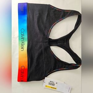 Womens Medium Calvin Klein Sports Bra